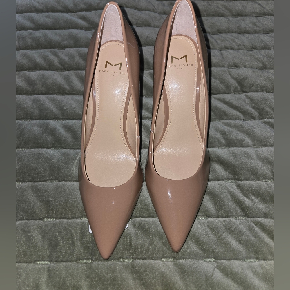 Marc Fisher Women's Tan Pumps